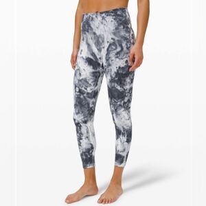 Lululemon Wunder Under High-Rise Tight 25" Luxtreme Size 2 Gray/White Tie Dye